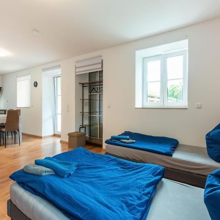 Apartment With Terrace In An Ideal Location Haunsheim المظهر الخارجي الصورة