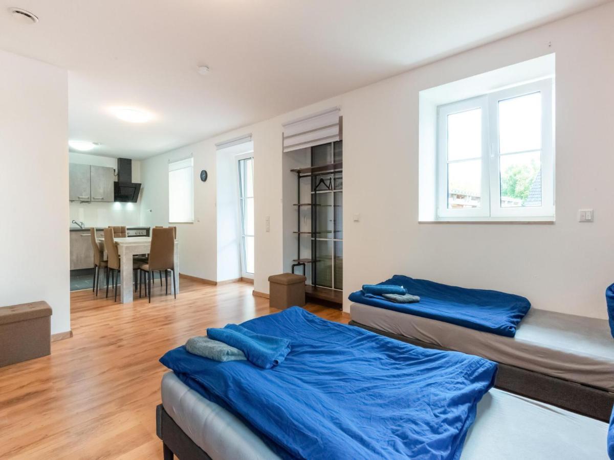 Apartment With Terrace In An Ideal Location Haunsheim المظهر الخارجي الصورة